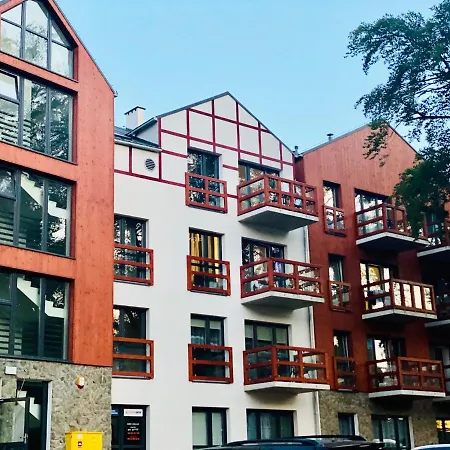 Wood Lux - 5d Apartment